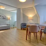 Bank House Xl 404 - Griwa Rent *